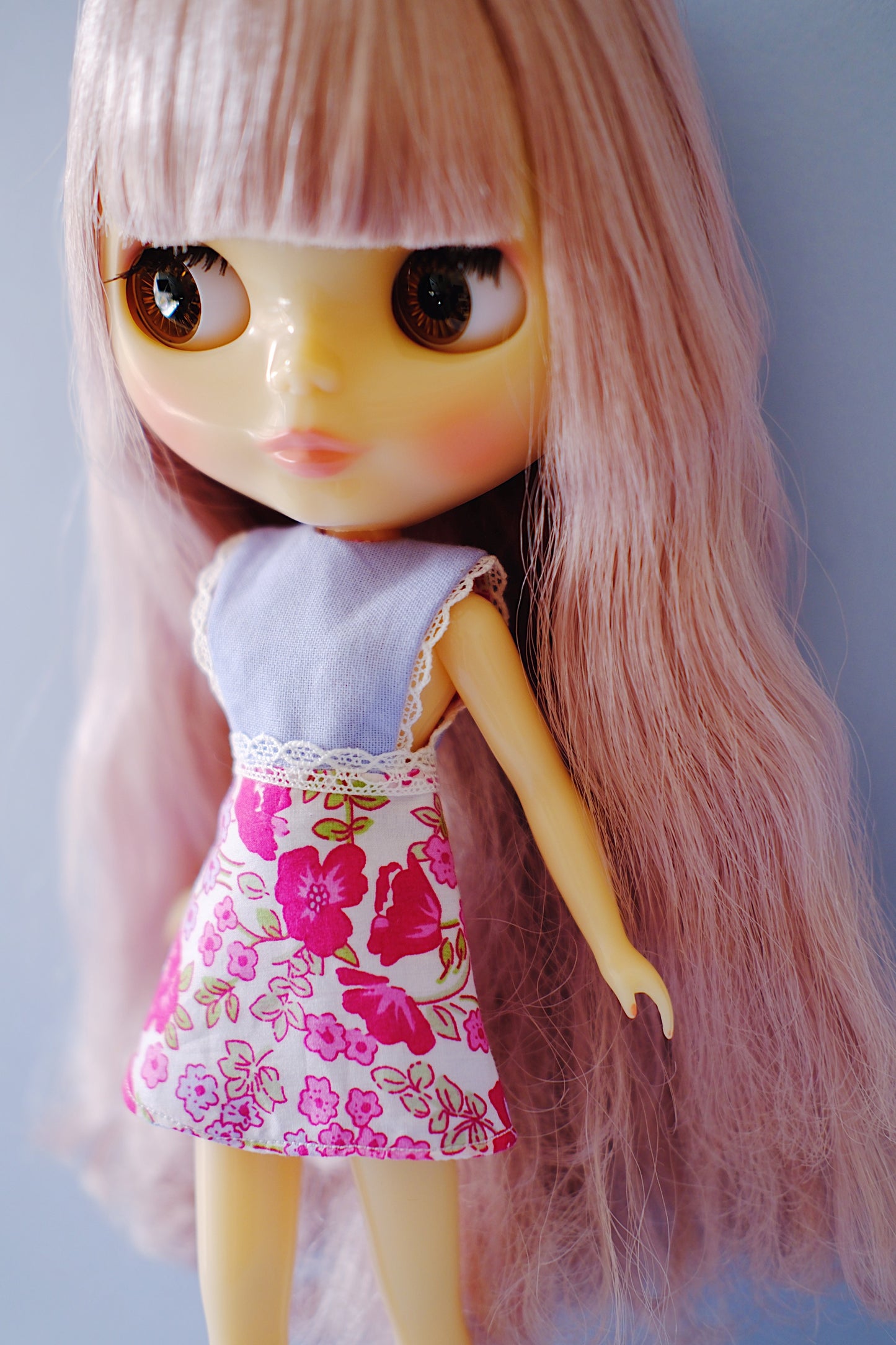 Pink & cornflower ditsy floral Blythe doll pinafore dress